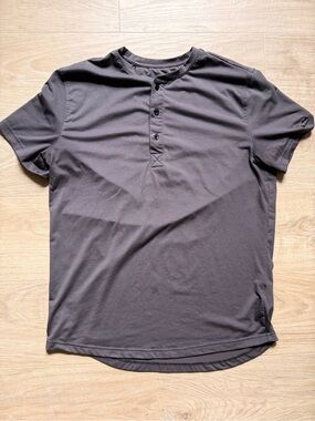 Men’s Myles Apparel Short-Sleeve Henley Polo - Charcoal Size L